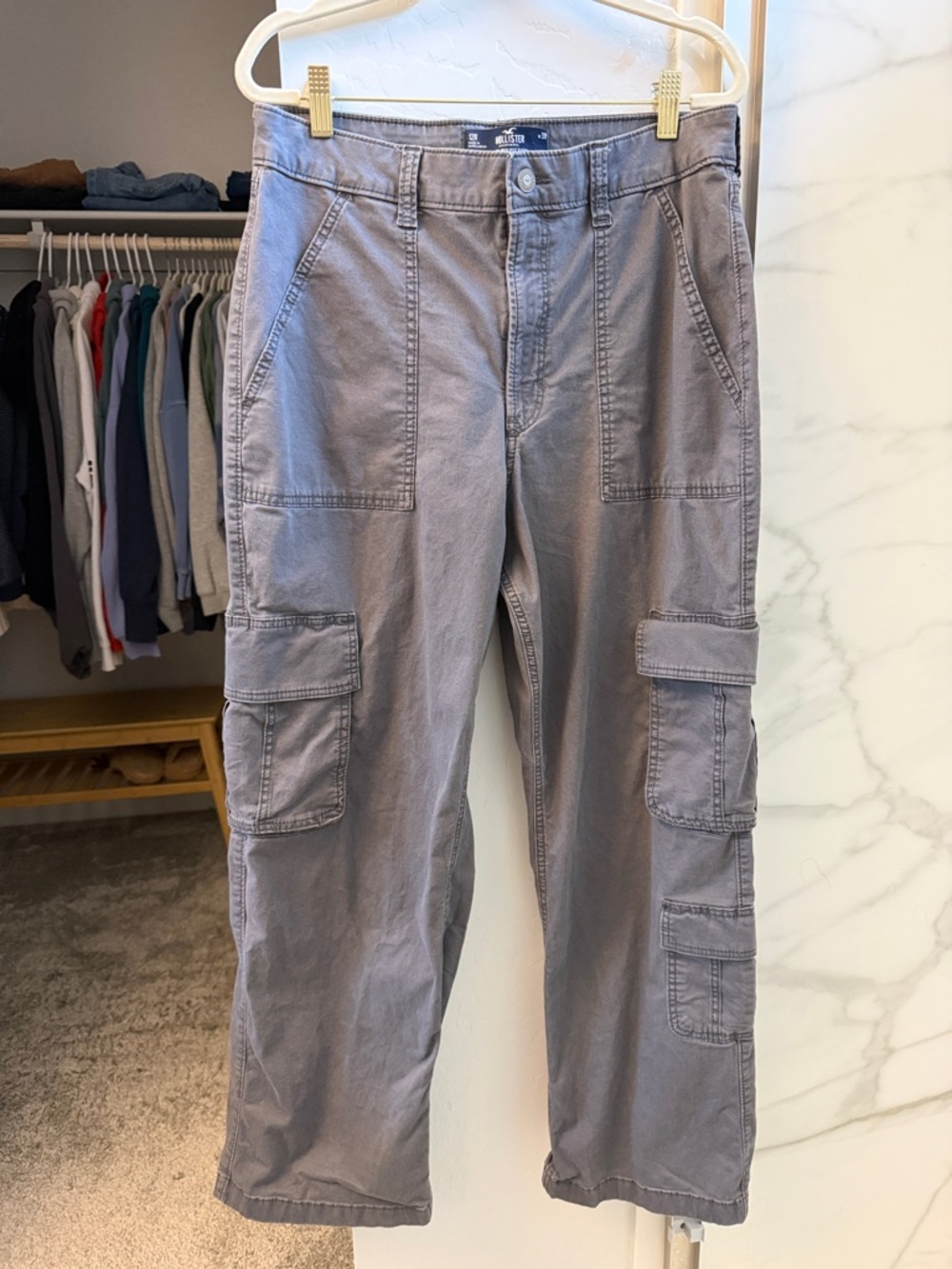 Hollister Ultra High-Rise Baggy Cargo Pants in Dark Gray